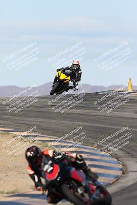 media/Nov-16-2025-Race Pace (Sun) [[8c5fa54630]]/Verified Riders/1-Turns 9 and 10 (925am)/